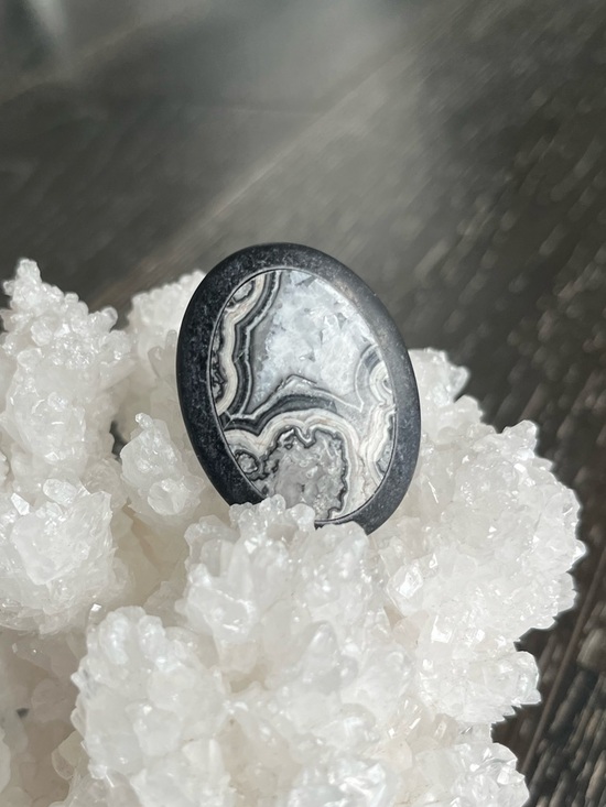Jewelry - Designer Black & White Crazy Lace Agate Inlay Cabochon
